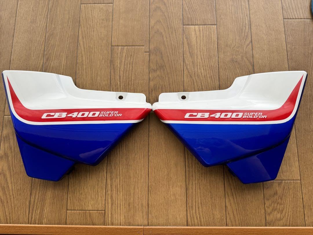 限定価格！おひとつのみcb400sf サイドカバー高級クリアー仕上げ